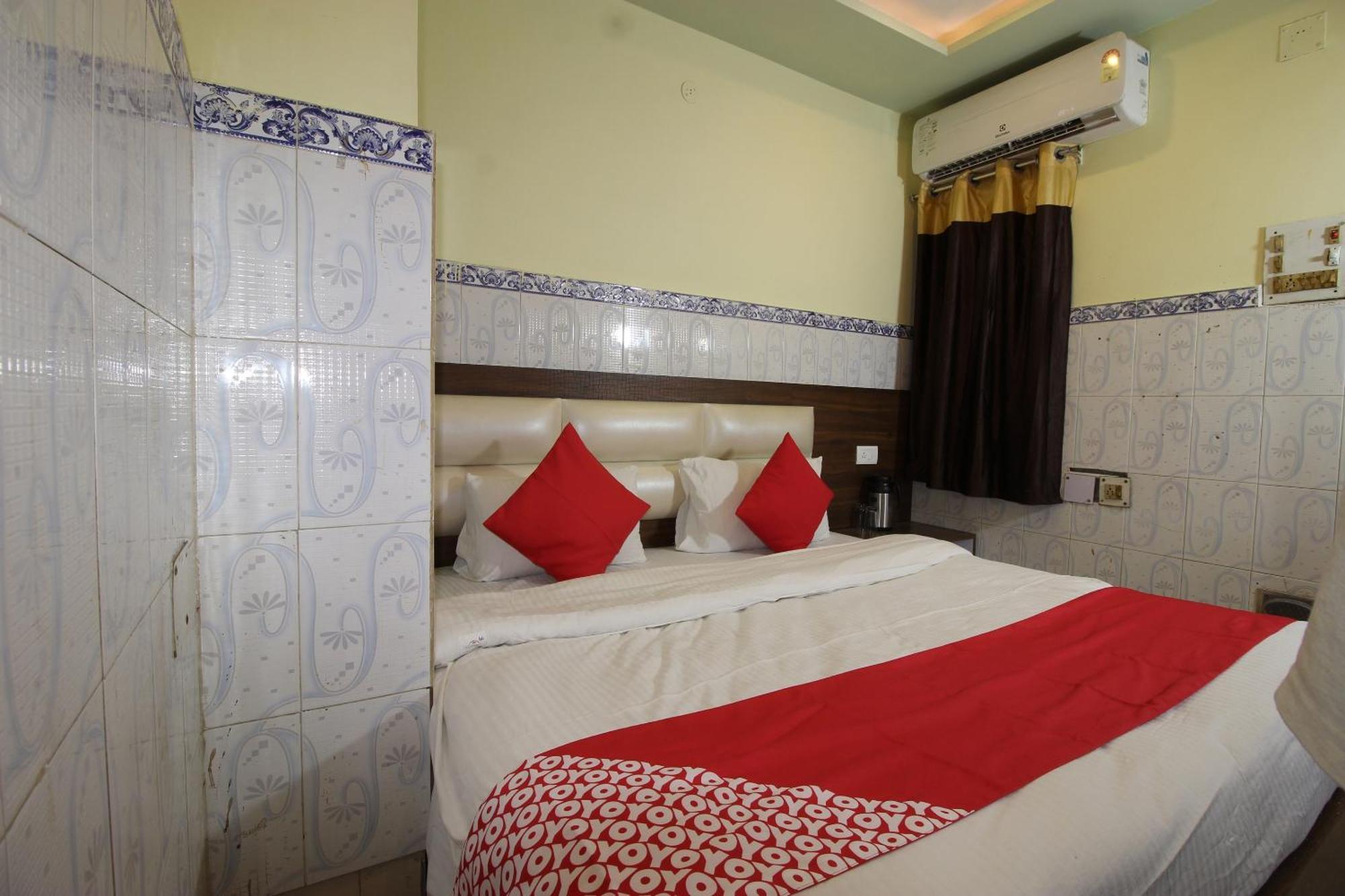 Hotel O Blue Diamond Benares Buitenkant foto