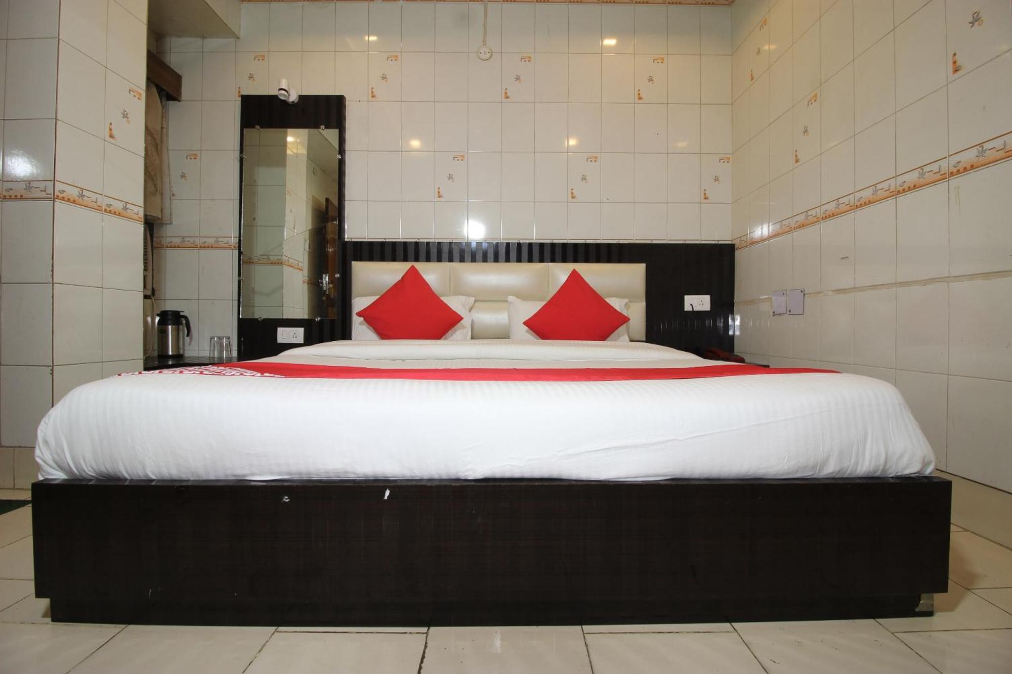 Hotel O Blue Diamond Benares Buitenkant foto