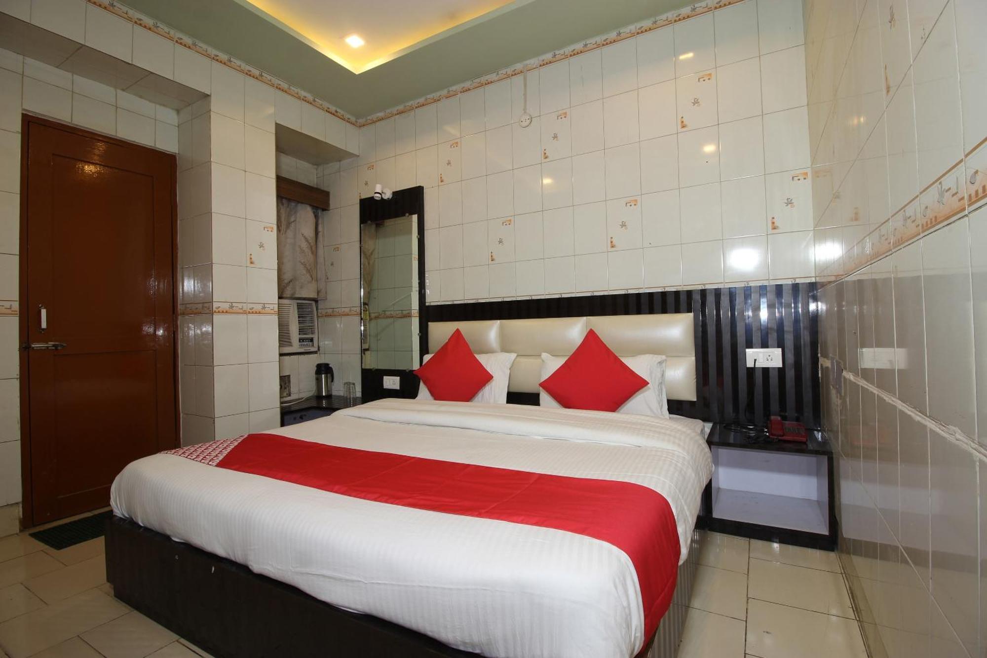 Hotel O Blue Diamond Benares Buitenkant foto